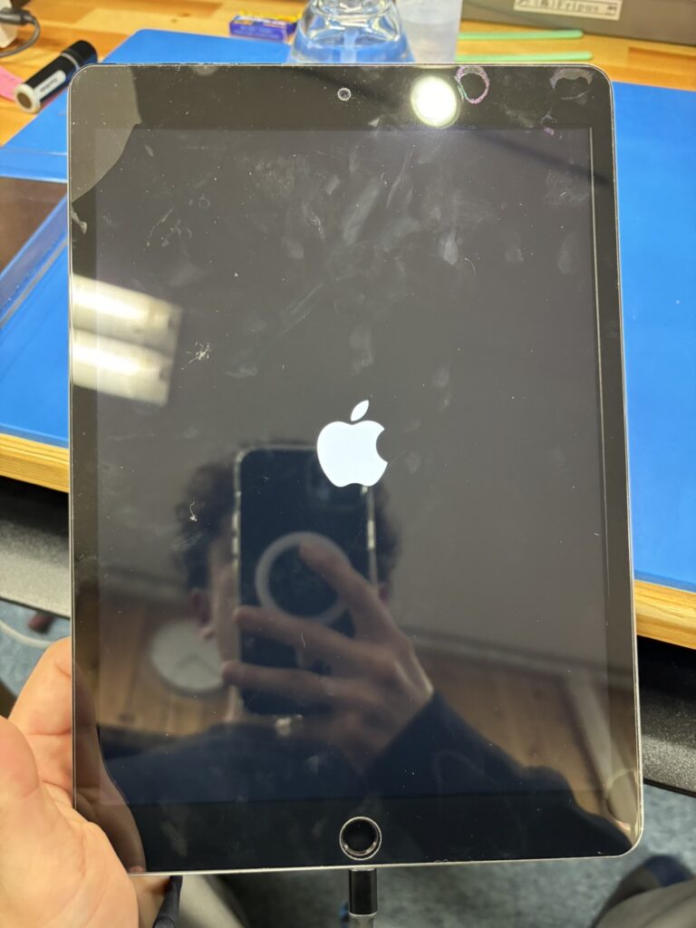 iPad9起動前