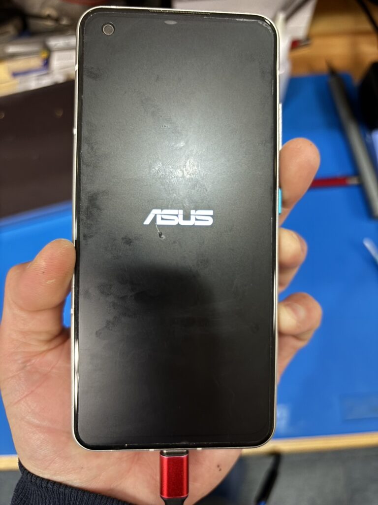 ASUS Zenfone8ロゴ