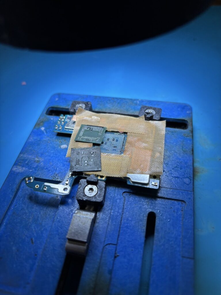Zenfone8基板修理