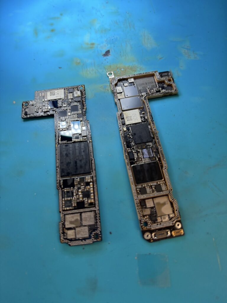 iPhone基板分解
