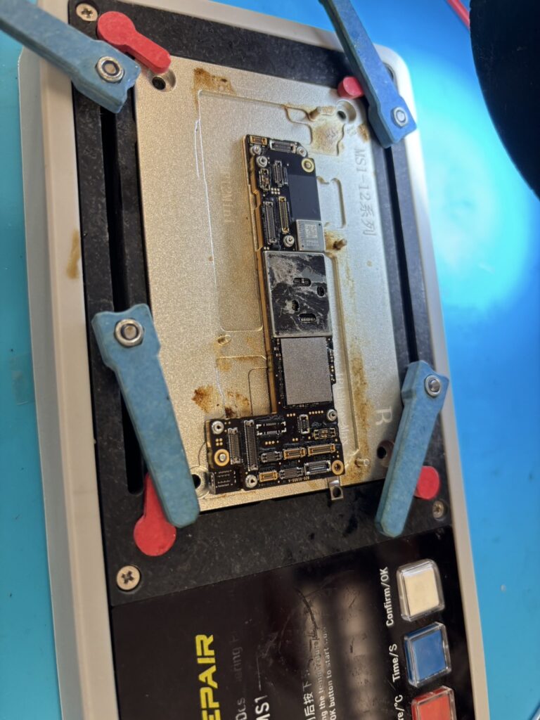 iPhone基板分離