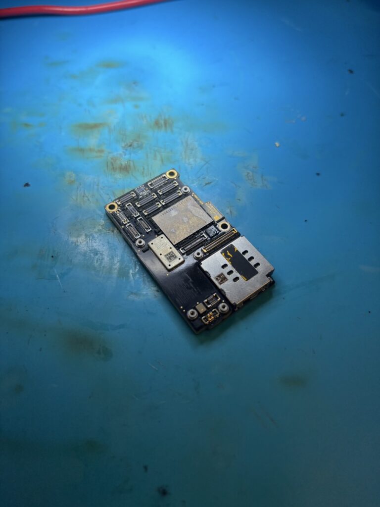 iPhone11Promax基板