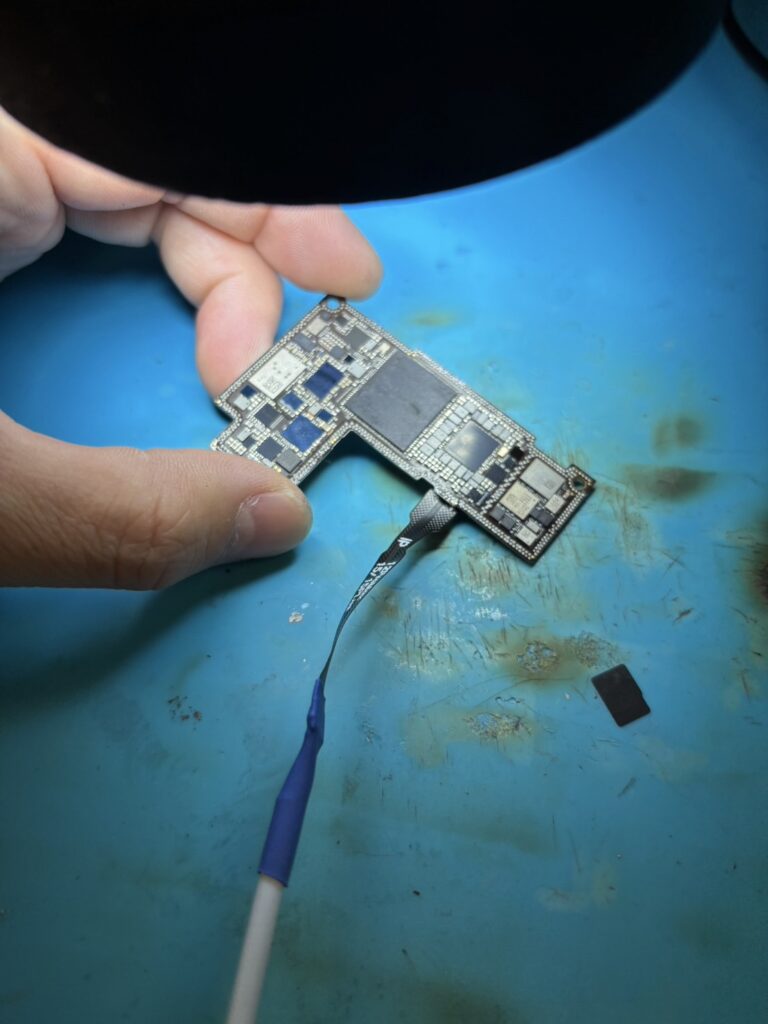 iPhone上基板