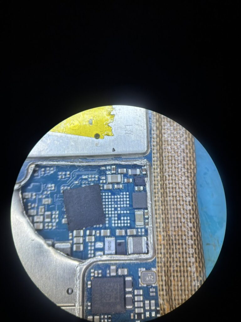 GALAXY A41チップ交換