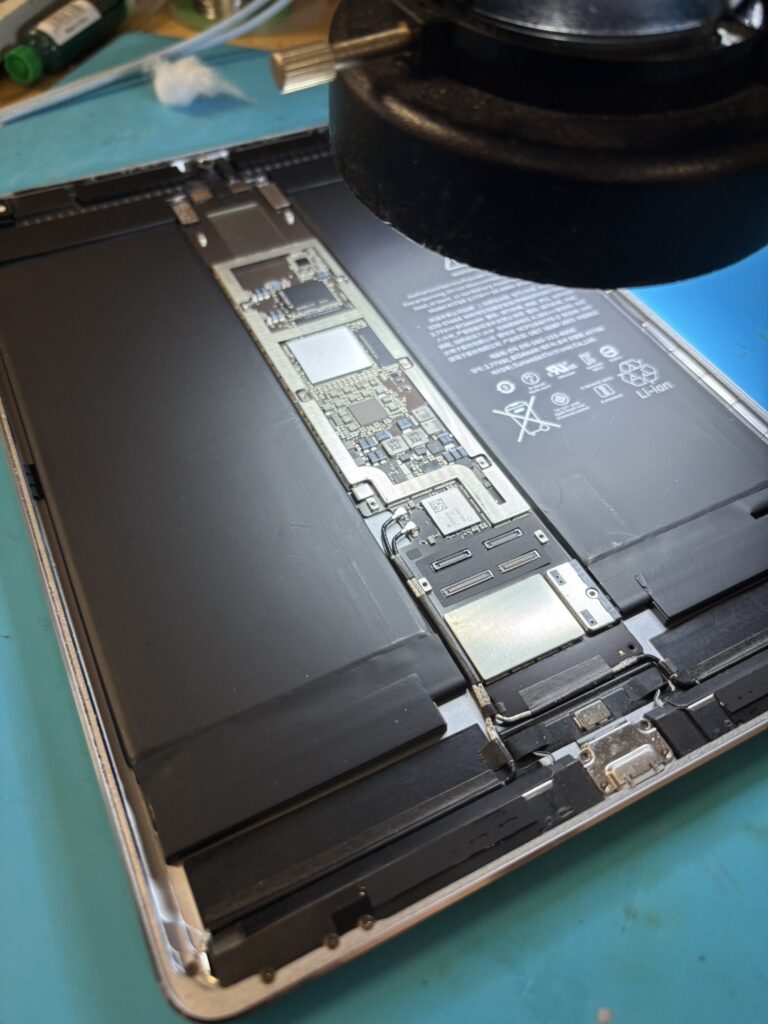 iPadPro10.5基板修理