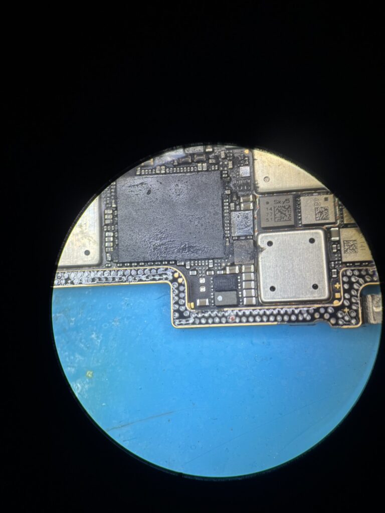iPhone13Pro基板修理