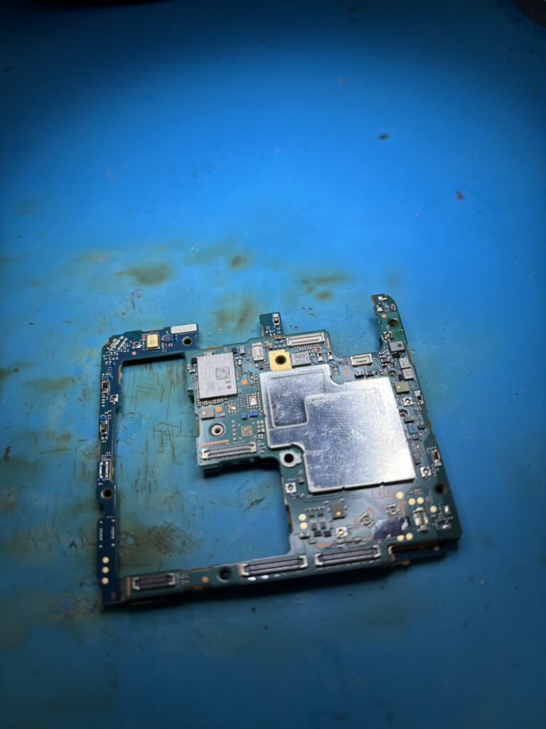 Xperia 5 Ⅲ基板修理