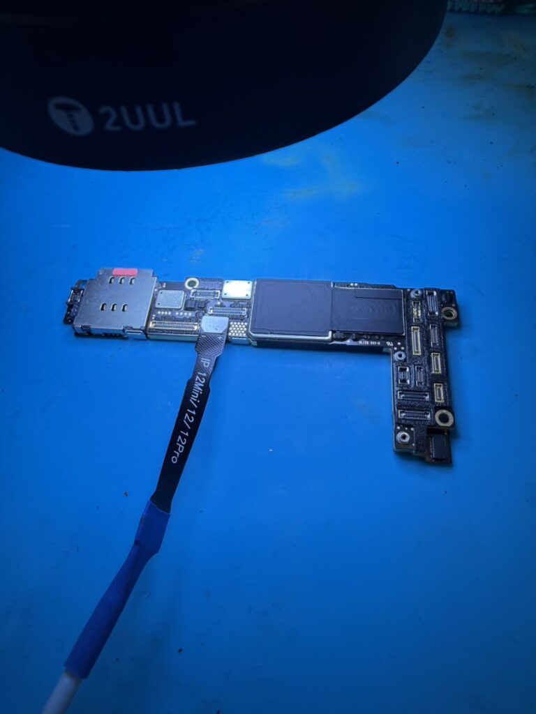 iPhone12mini基板修理