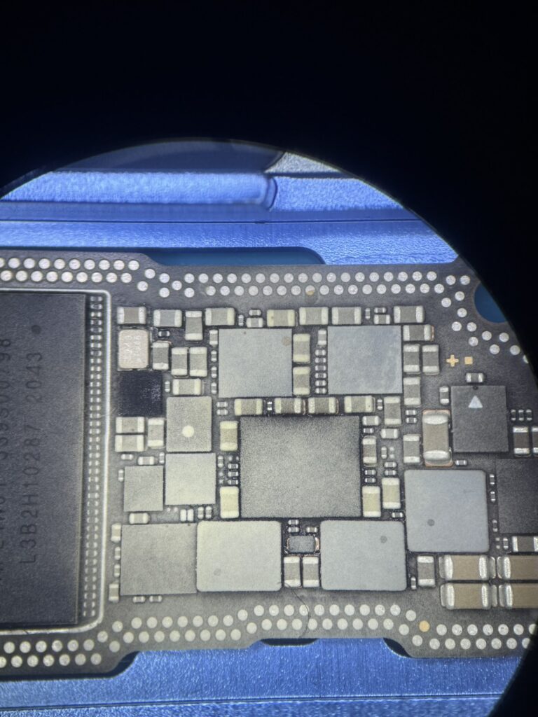 iPhone12mini基板修理