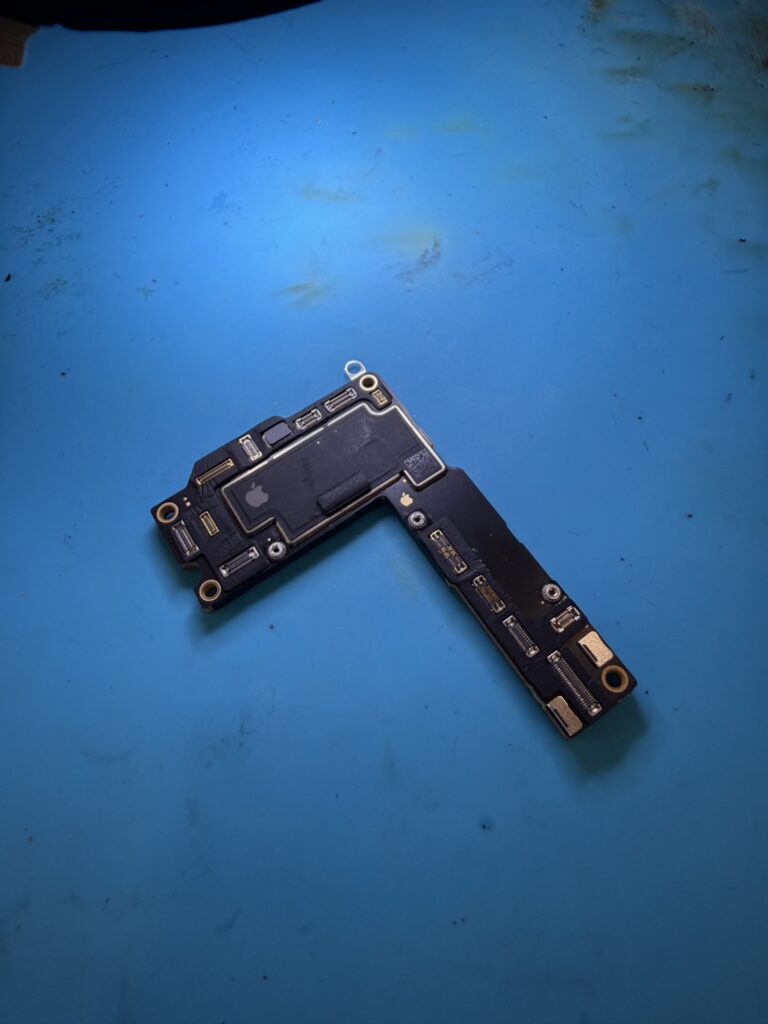iPhone16基板修理