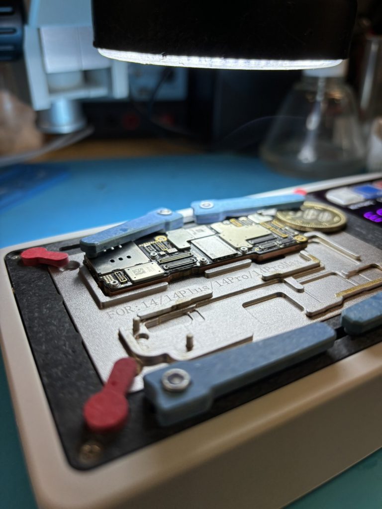 iPhone14Promax基板再加熱