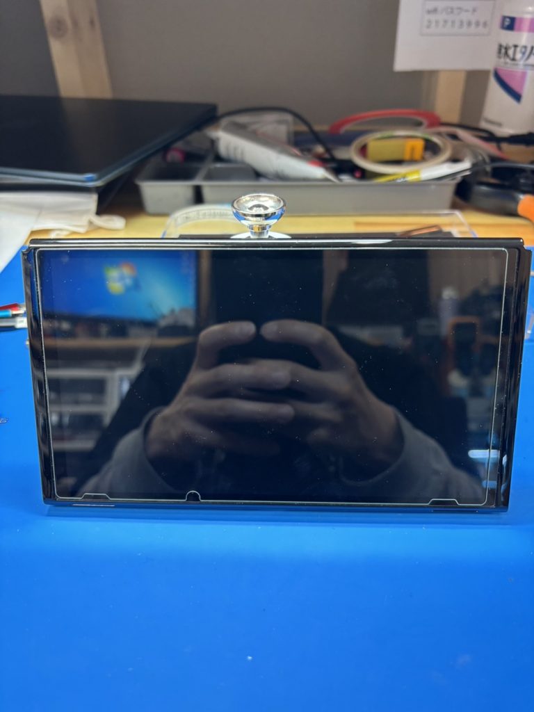新型Nintendo Switch 固定したメイン基板
