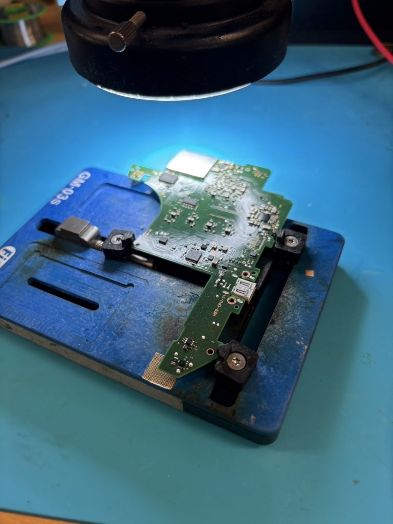 新型Nintendo Switch ドックコネクタまわりの調査