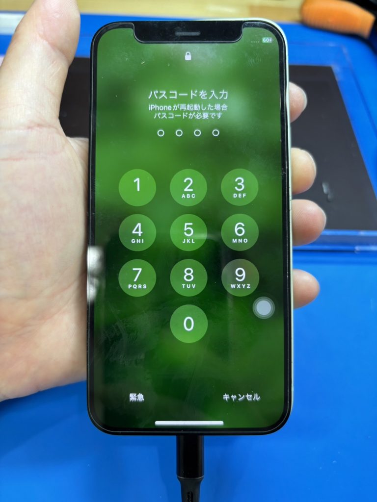 iPhone 12 mini 基板修理後に起動
