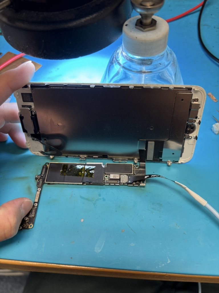 iPhone7基板修理