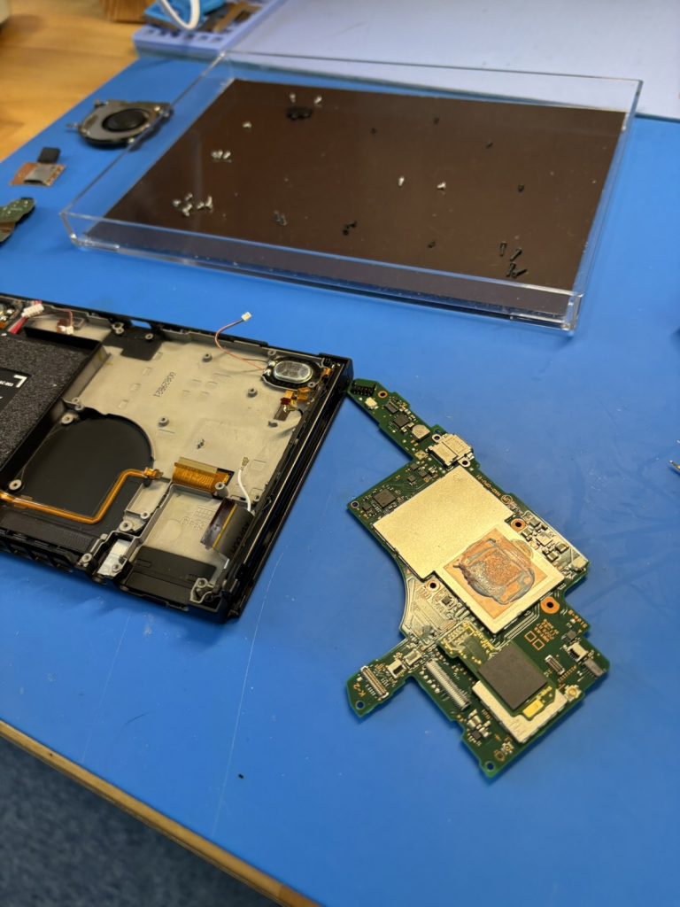 Nintendo Switch 修理後の充電確認