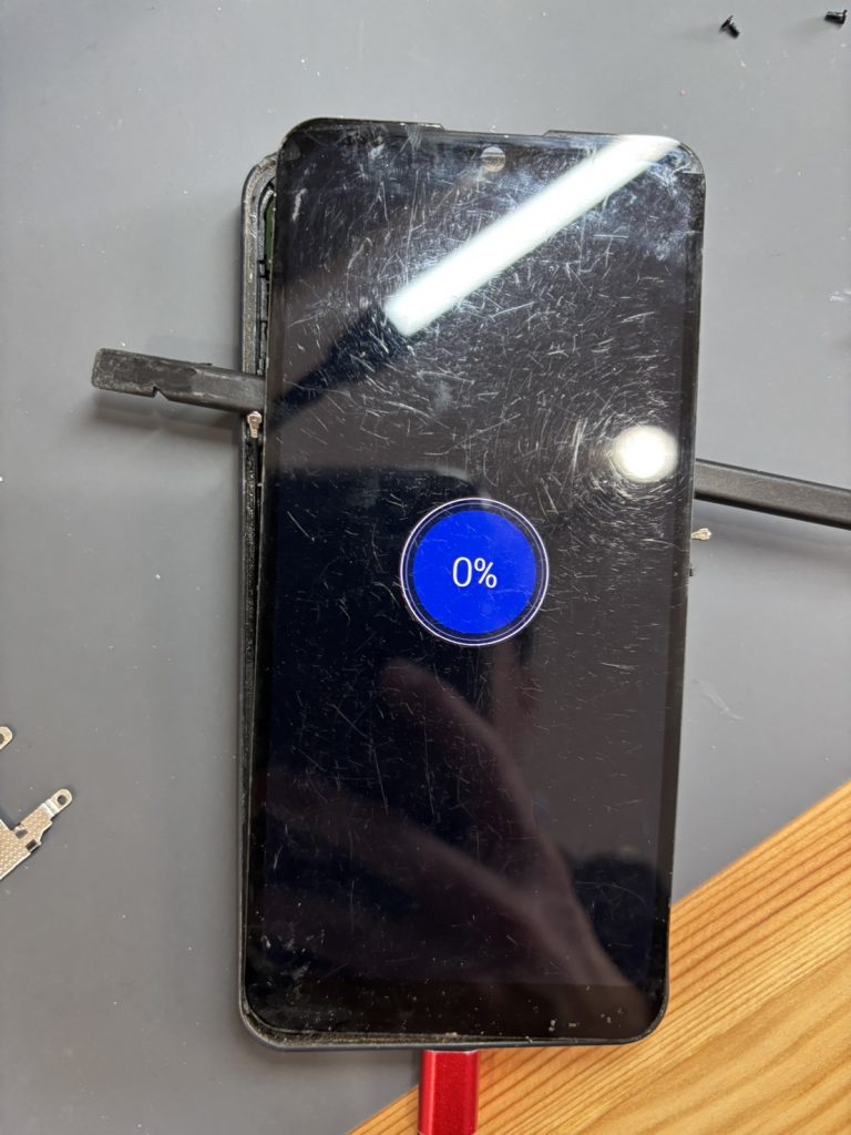 AQUOS wish2 起動してデータを取り出せる状態