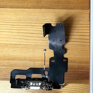 充電口(ドックコネクタ)の交換部品