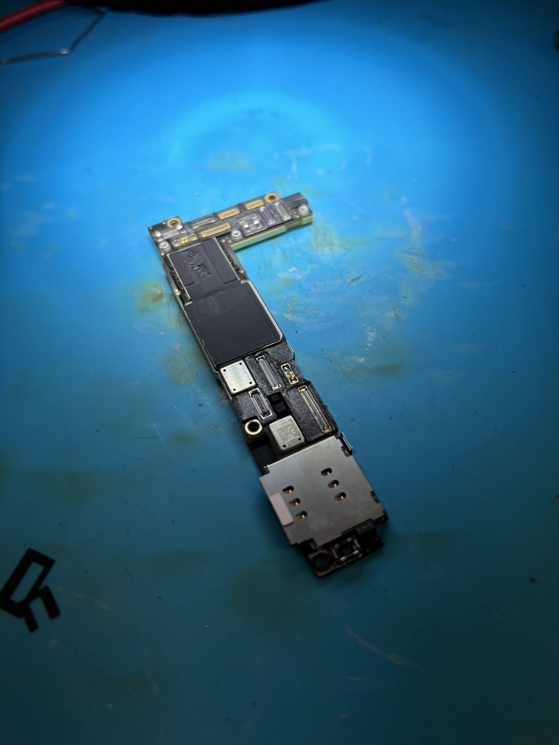 iPhone12mini突然起動しなくなってしまった【iPhone基板修理熊谷】