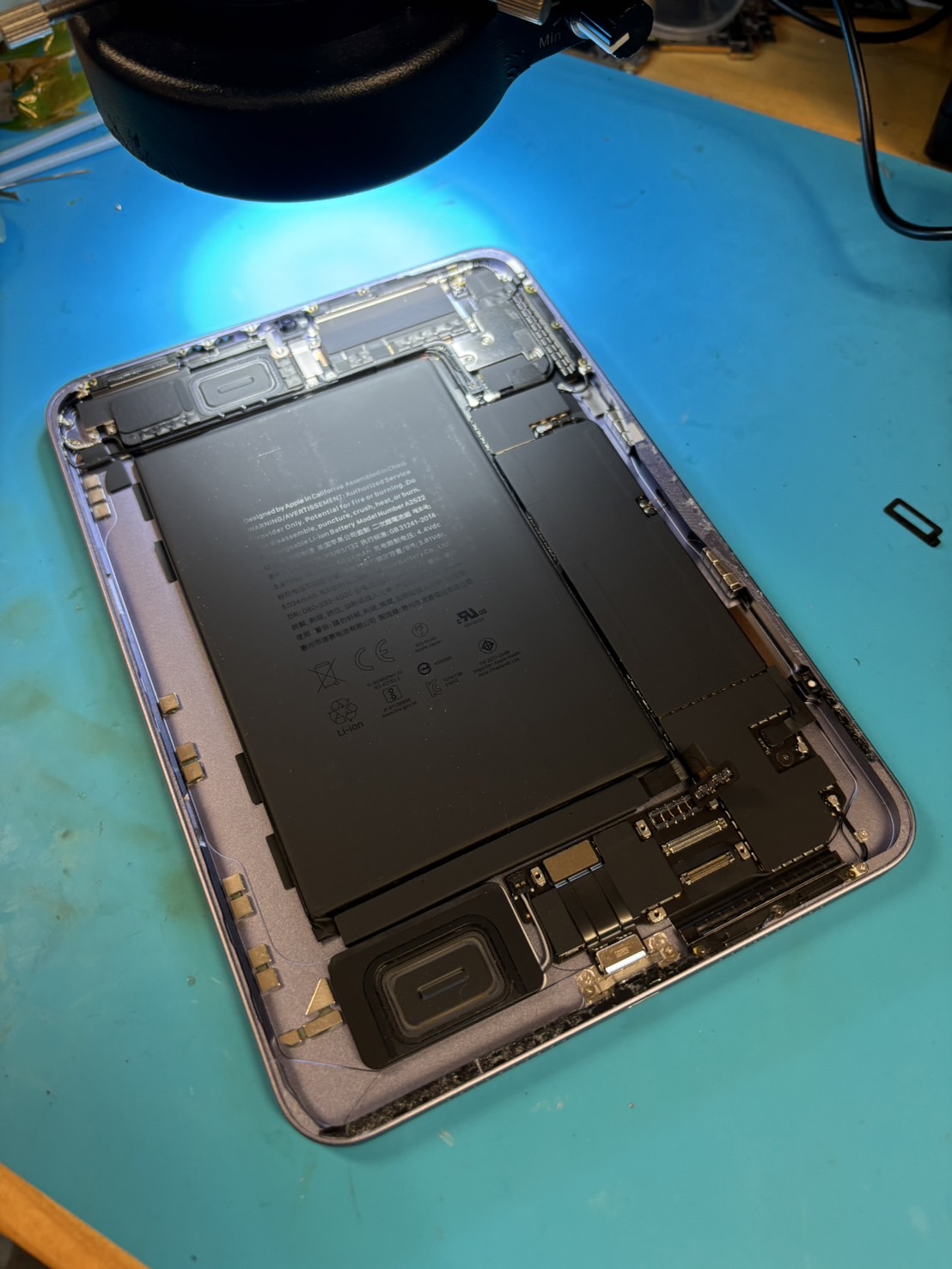 iPadmini6電源が入らなくなった【iPad基板修理熊谷】