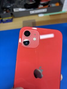 iPhone12アウトカメラレンズ割れ【iPhone修理熊谷】