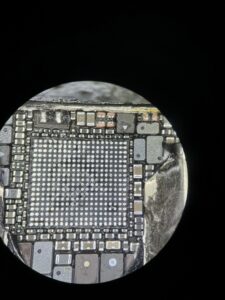 iPhone12急に電源がつかなくなった【iPhone基板修理熊谷】