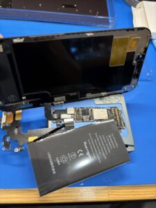 iPhone12急に電源がつかなくなった【iPhone基板修理熊谷】