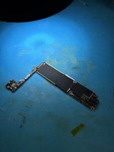 iPhoneSE2電源がつかなくなってしまった【iPhone基板修理熊谷】