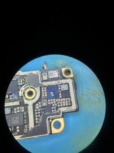 iPhoneSE2電源がつかなくなってしまった【iPhone基板修理熊谷】
