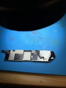 iPhoneXr急に電源がつかなくなってしまった【iPhone基板修理熊谷】