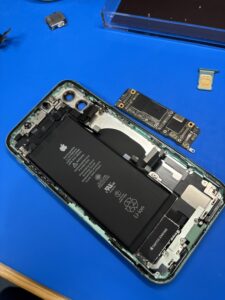 iPhone11電源がつかなくなってしまった【iPhone基板修理熊谷】