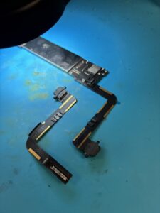 iPad6 充電不良【iPad修理熊谷】