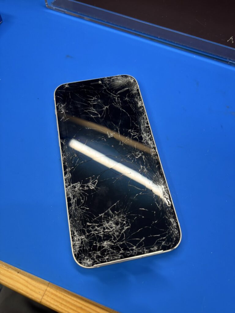 iPhone画面真っ暗